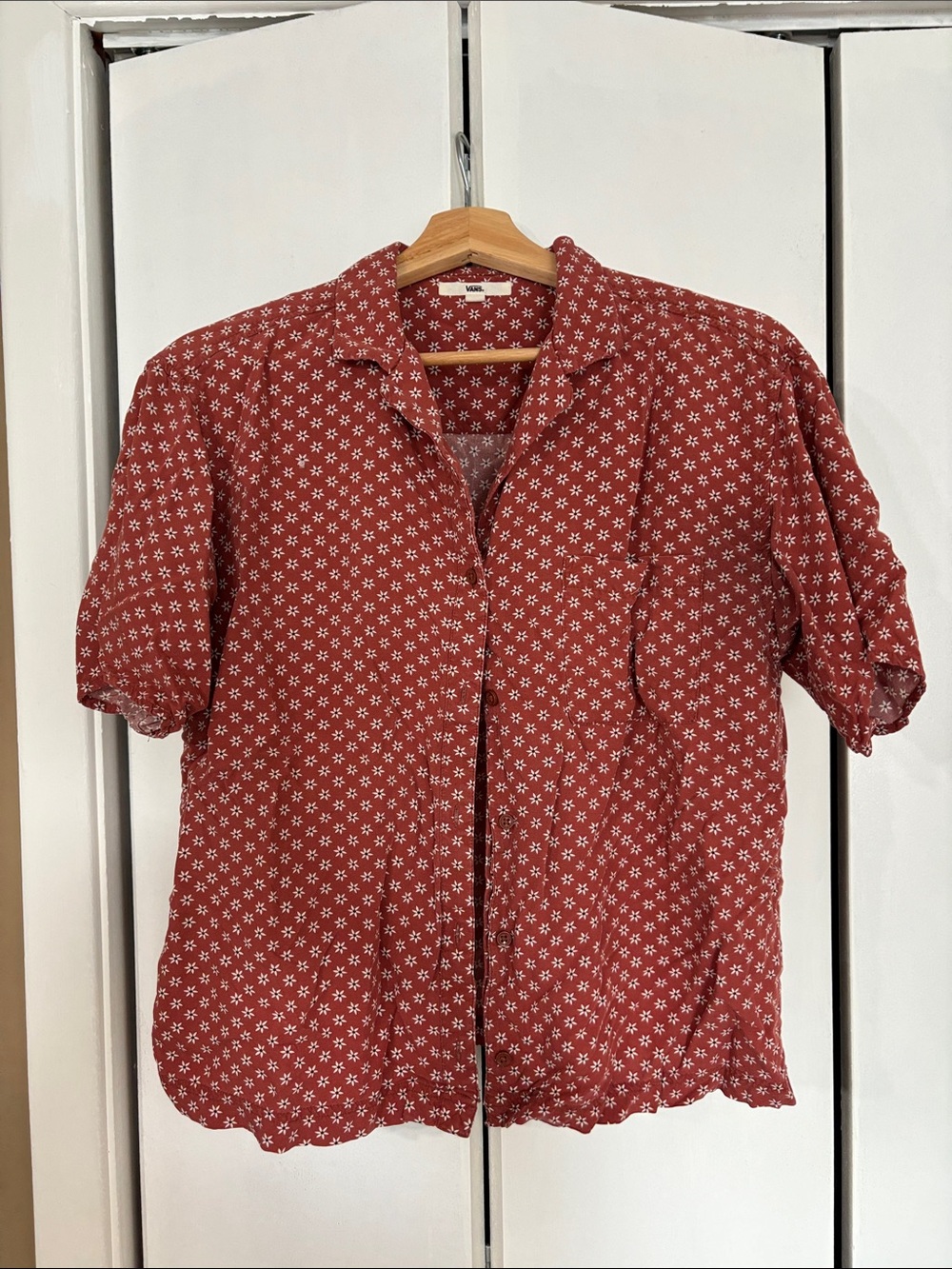 Vans tipper floral button down